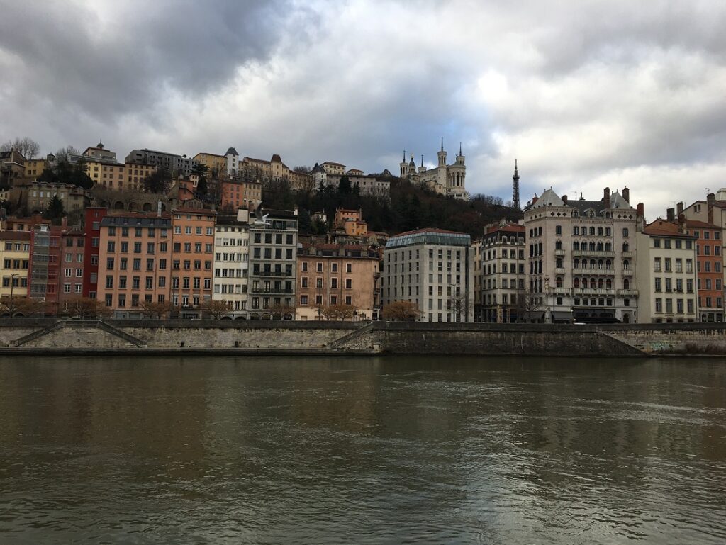 Vue sur la Saône et Fourvière